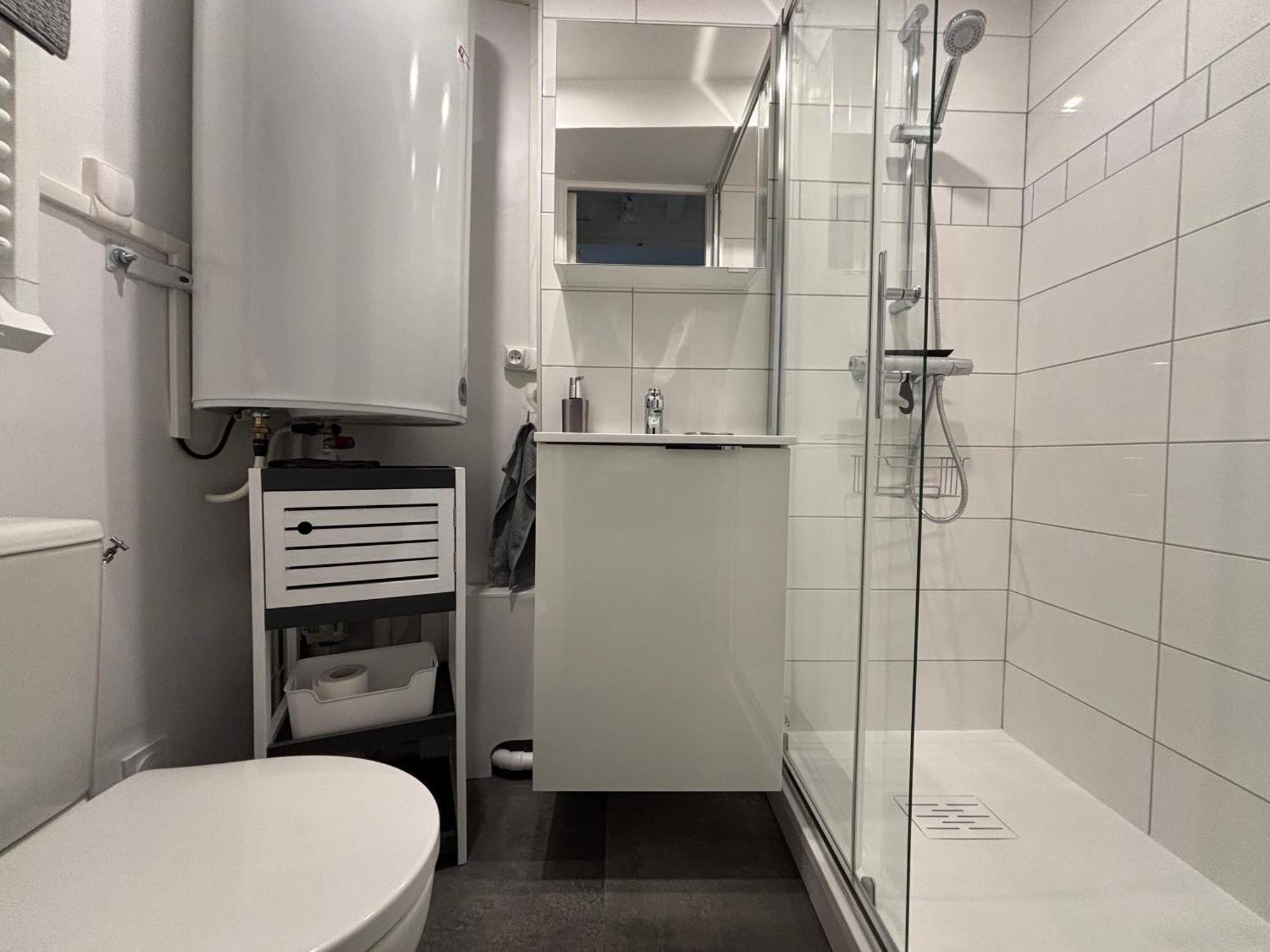 Les Remparts Apt Spacieux 1 Er Etage Renove Joliment Decore Bien Equipe Plein Centre Bayeux Proche Plages Du Debarquement Parking Gratuit A Proximite Exterior foto